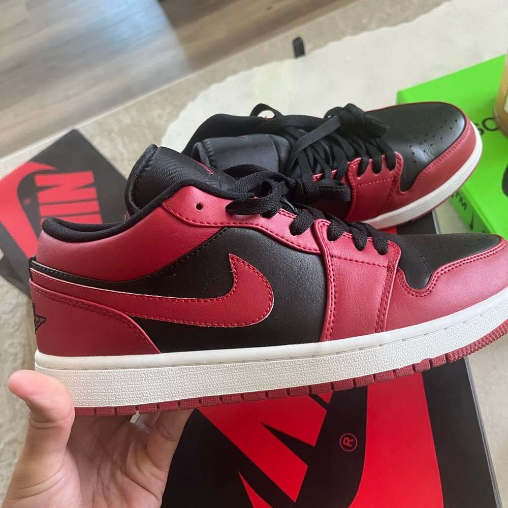 Nike Air Jordan 1 Low Reverse Bred